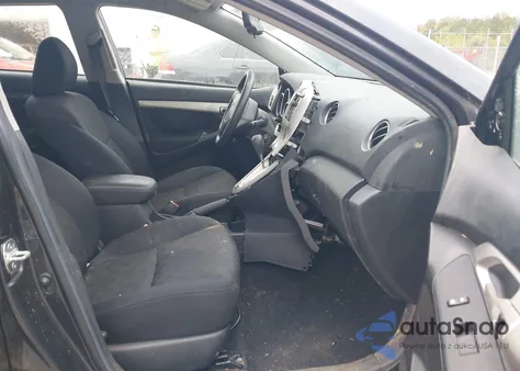 2009 Pontiac Vibe z USA, uszkodzony, nr VIN 5Y2SP67849Z464128